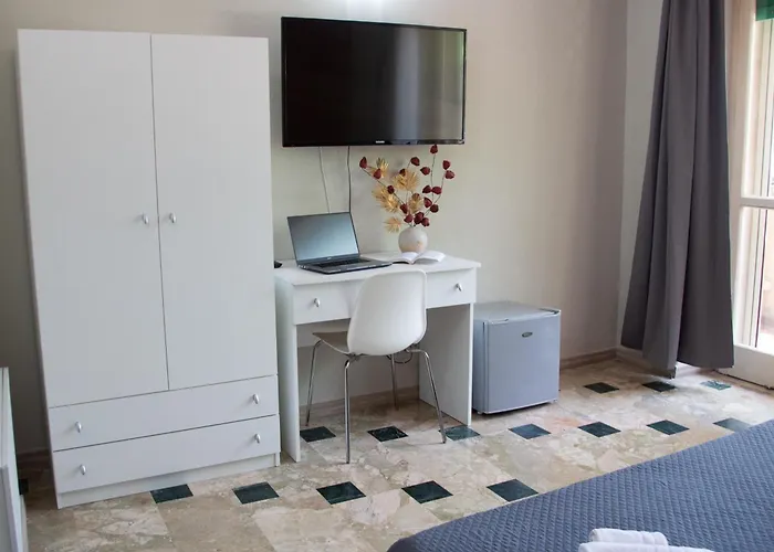 Mirage Place Panzió